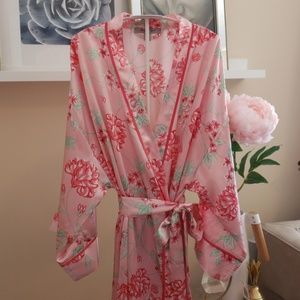 NWT Morgan Taylor satin robe